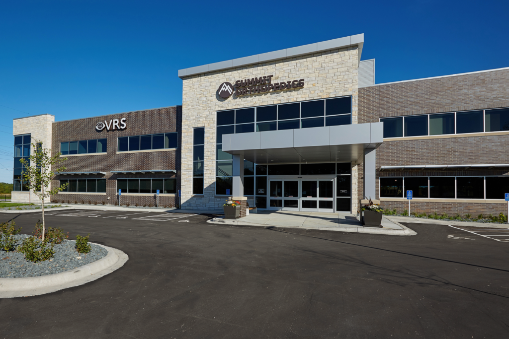 Summit Orthopedics Front Entrance